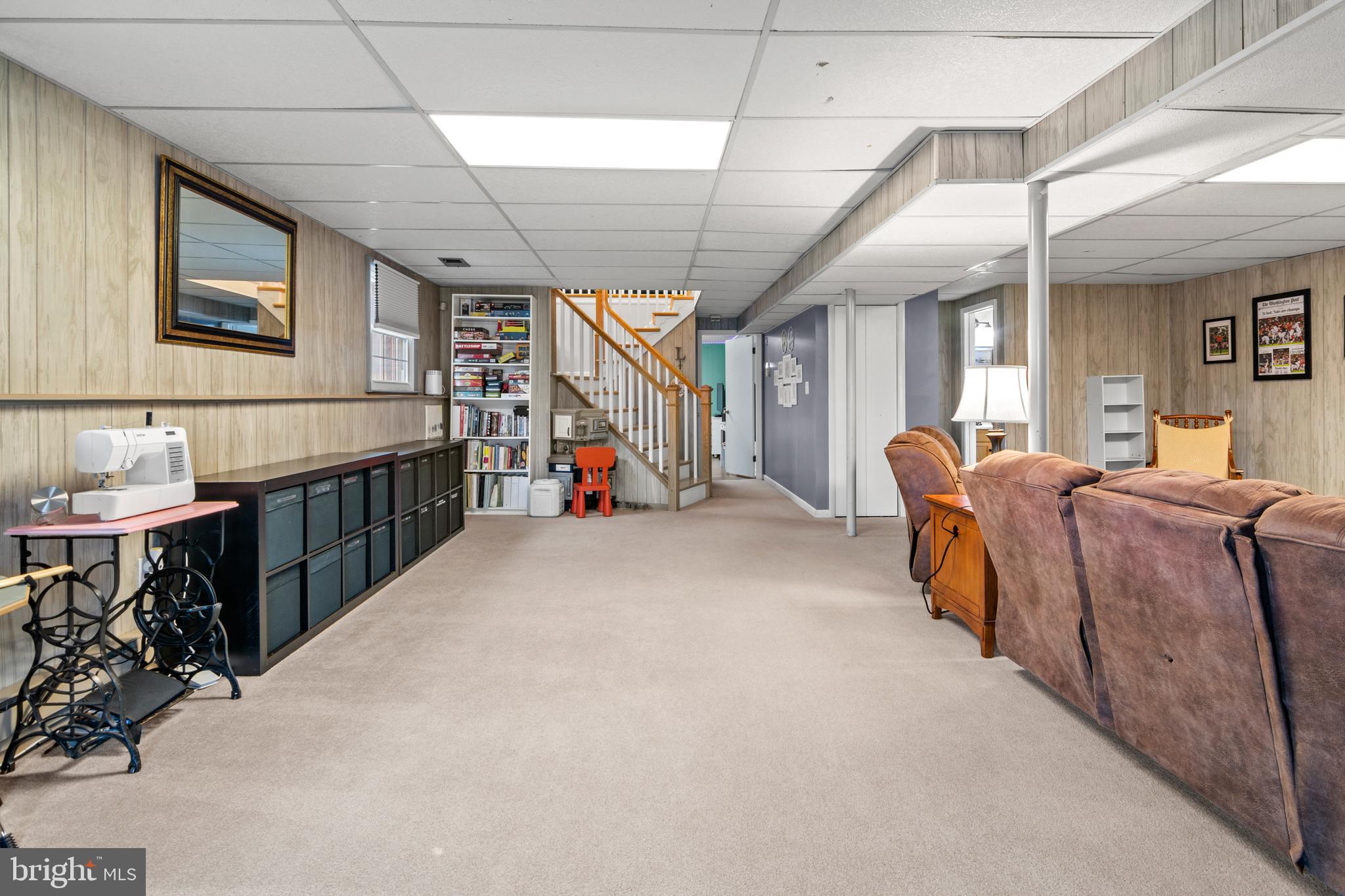 ELVATON ACRES - Residential