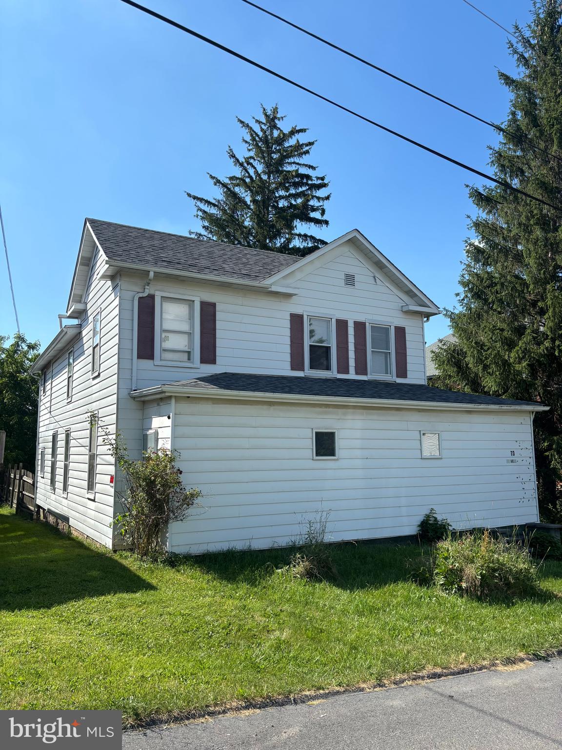 Frostburg - 4 Bedroom, 2 Full Bath, Den, Office, Family Room, over 2,300 sq ft. New roof 2022 - 2 Car garage, main floor laundry, Well maintained and loads of potential.