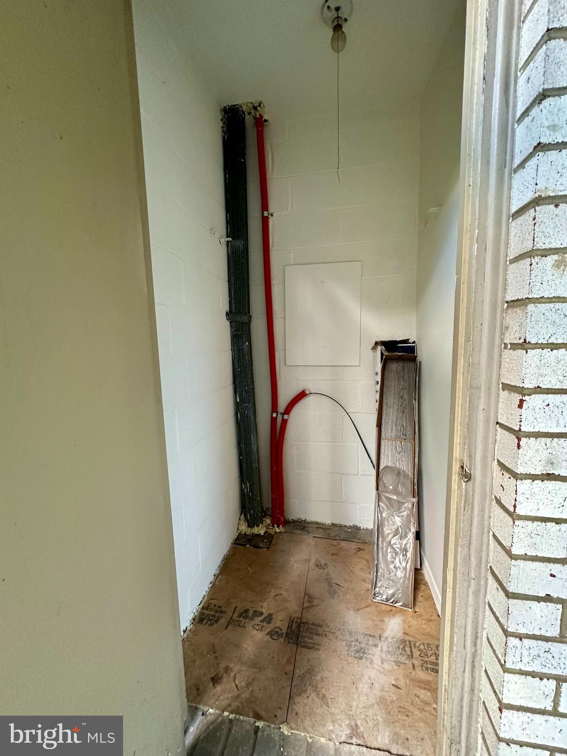 BETHESDA PARK - Residential