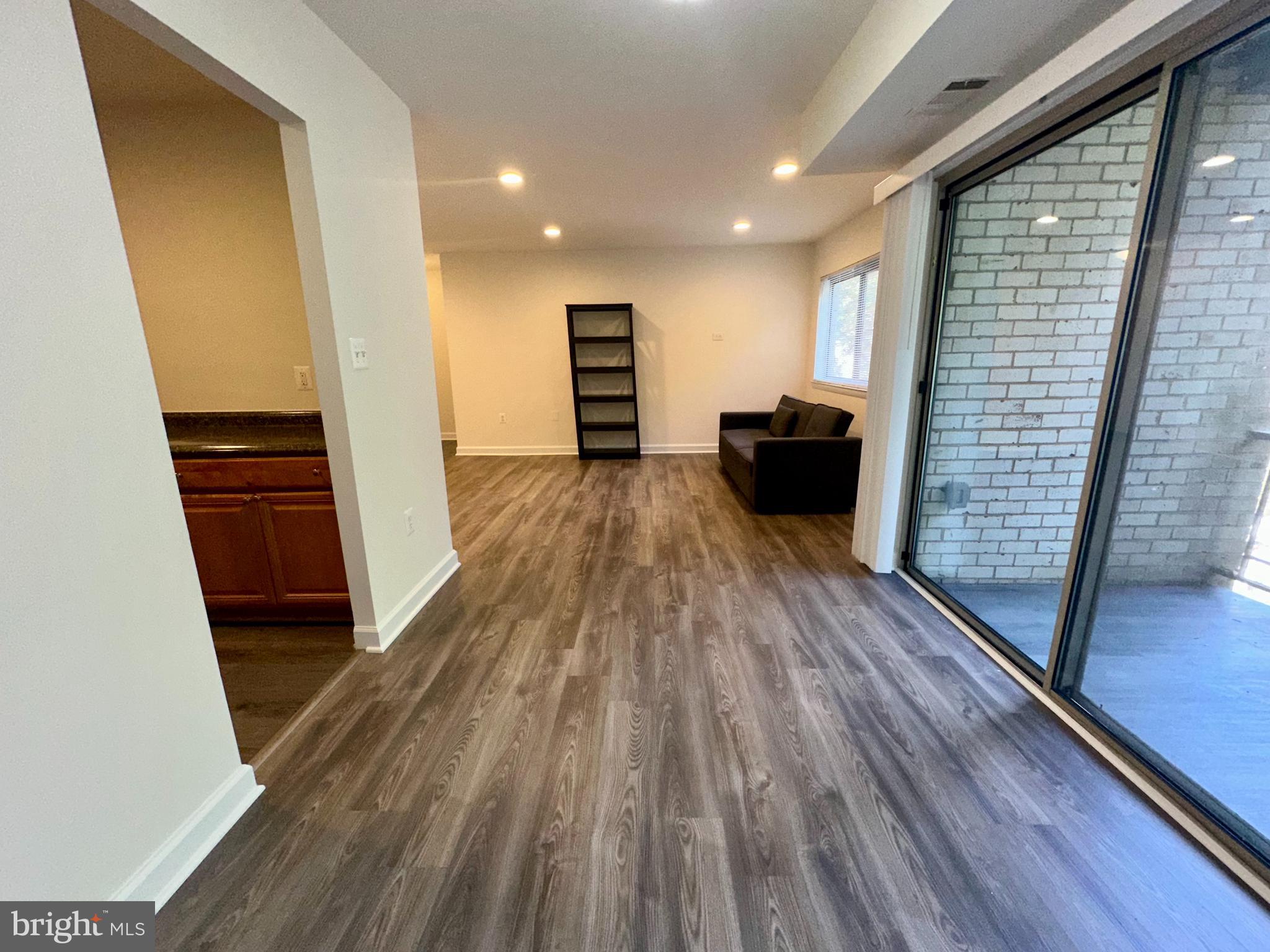 BETHESDA PARK - Residential