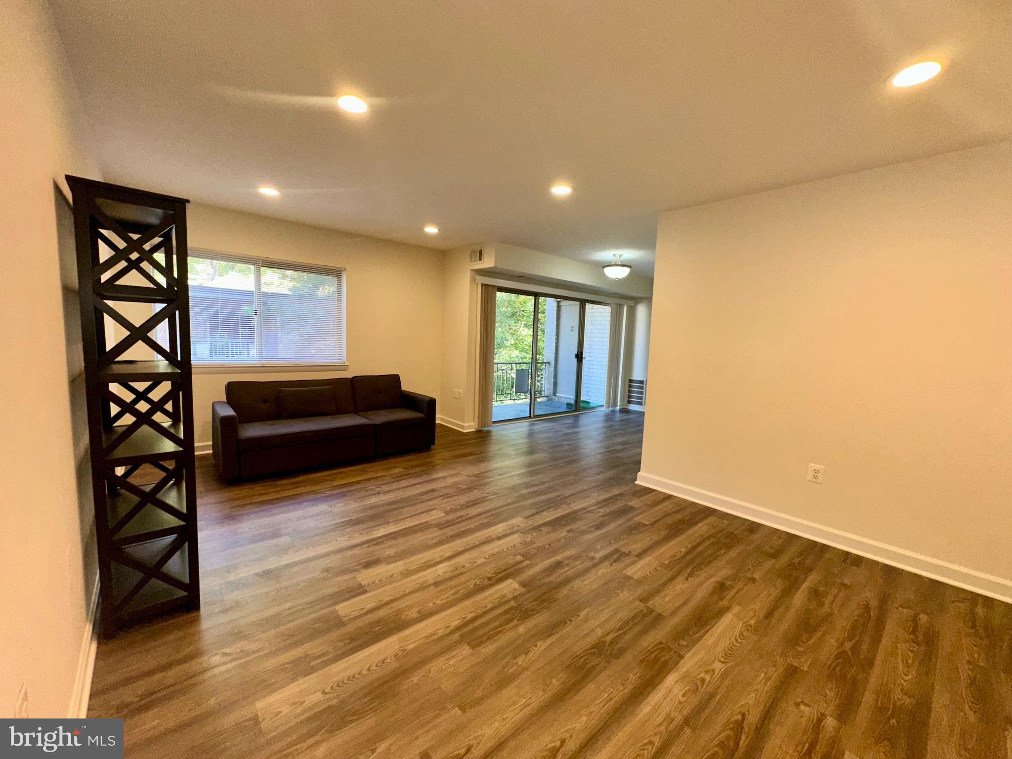 BETHESDA PARK - Residential