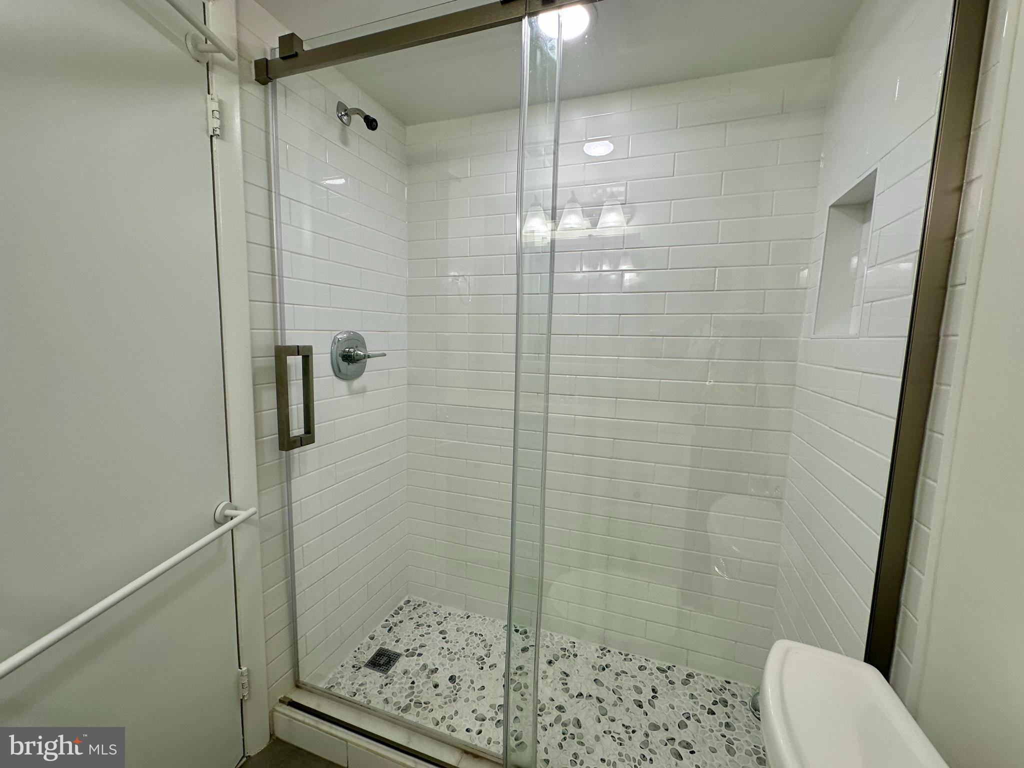 BETHESDA PARK - Residential