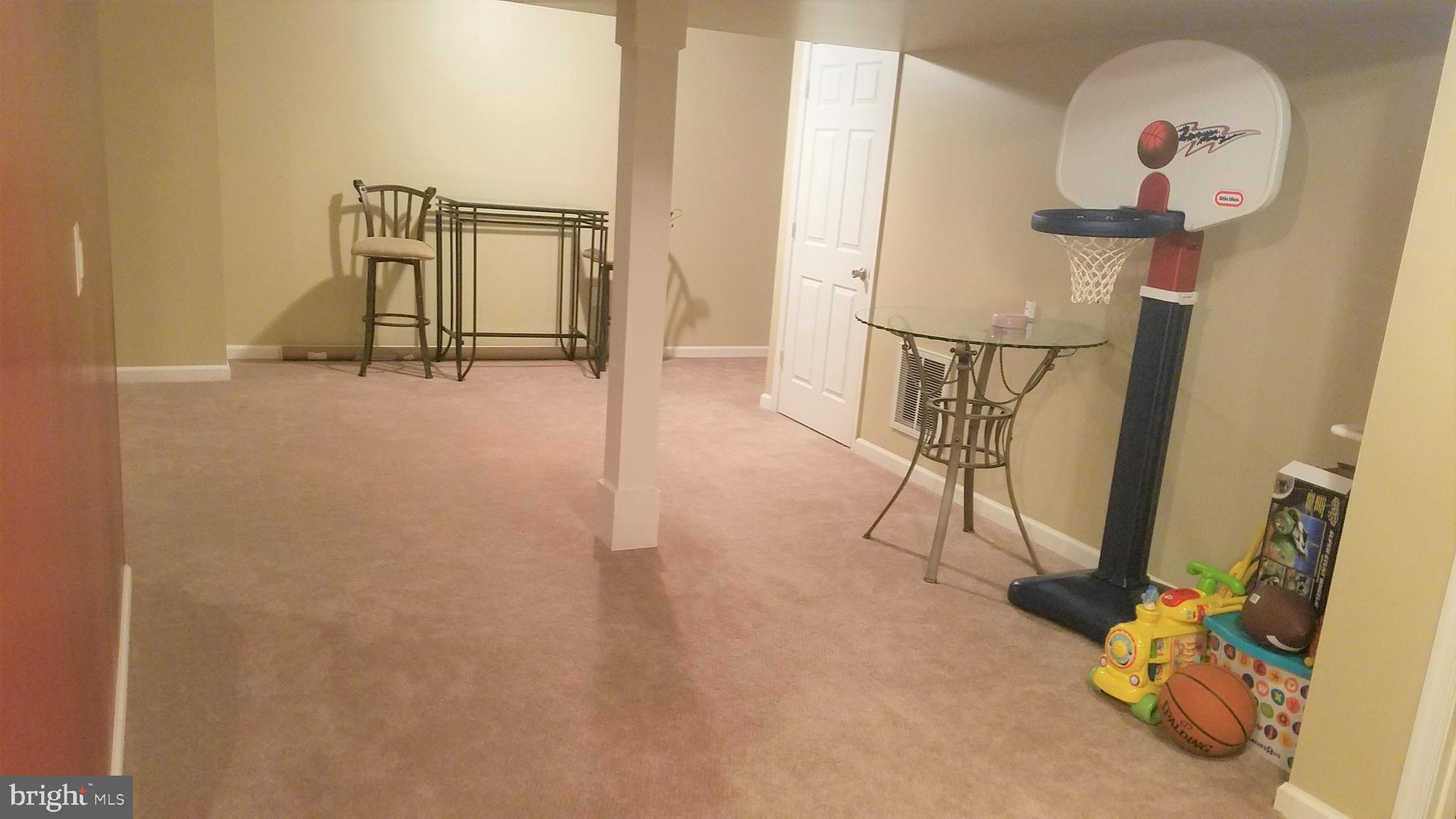 ROLLING MEADOWS - Residential