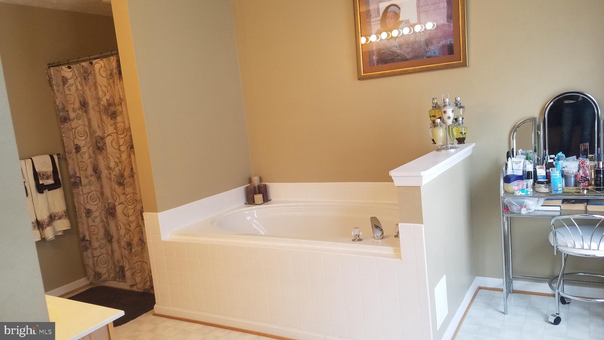 ROLLING MEADOWS - Residential