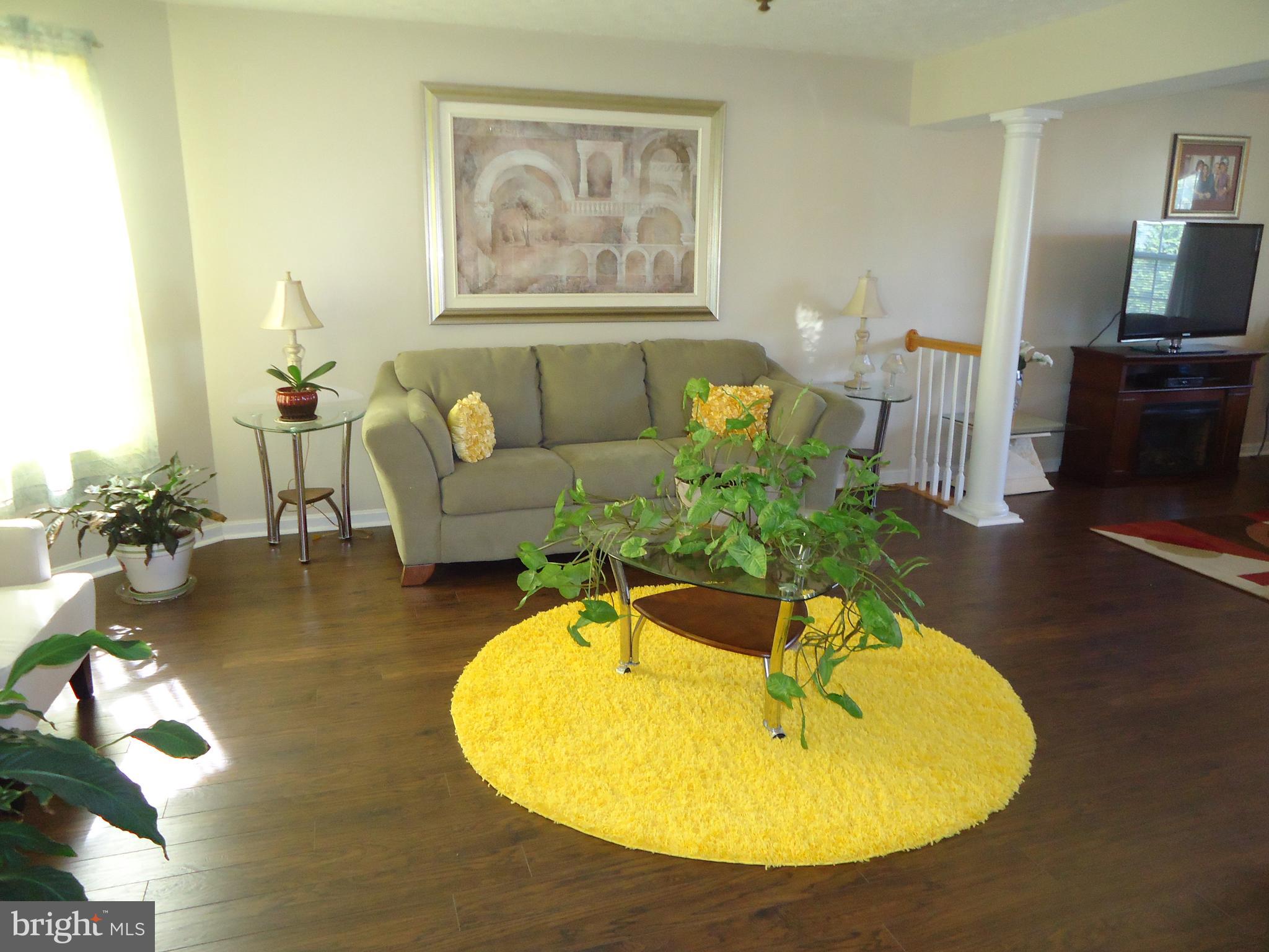 ROLLING MEADOWS - Residential