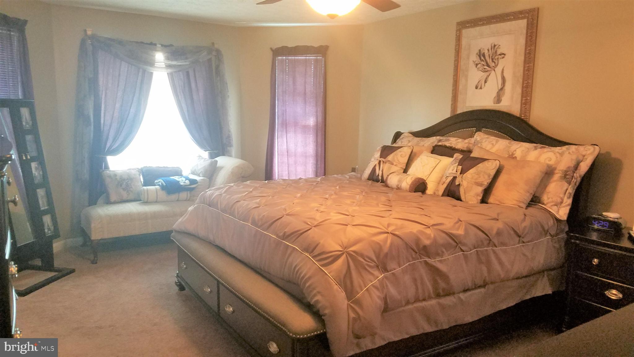 ROLLING MEADOWS - Residential