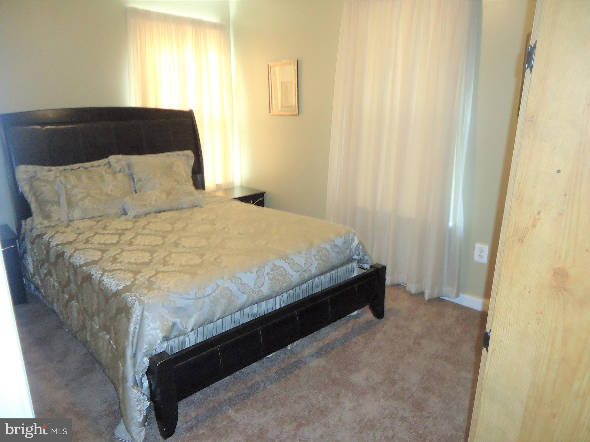 ROLLING MEADOWS - Residential