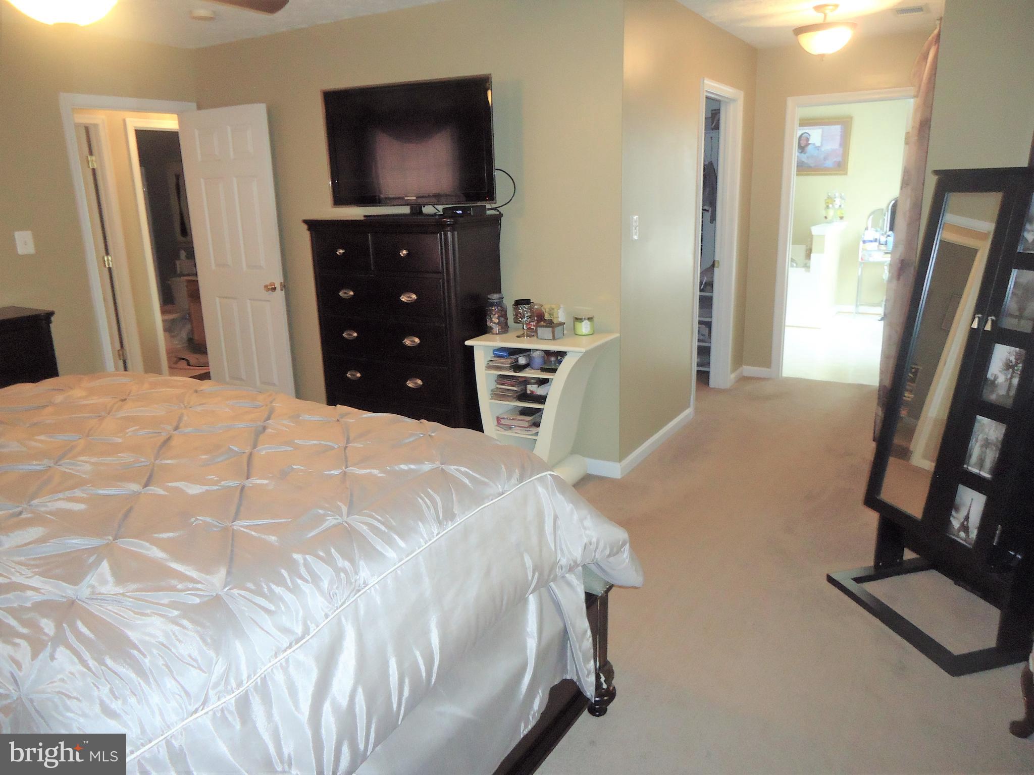 ROLLING MEADOWS - Residential