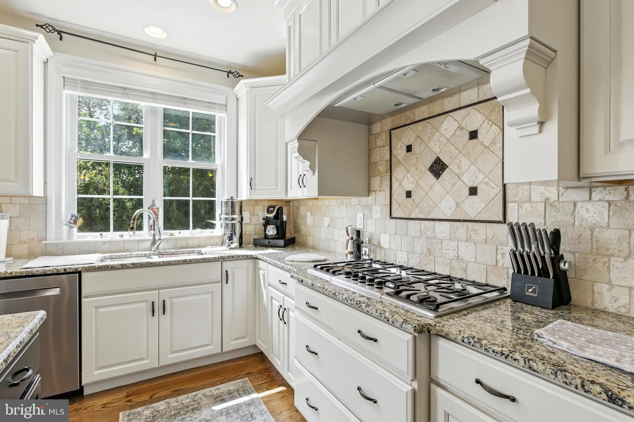 PINE VALLEY AT GLEN - Residential