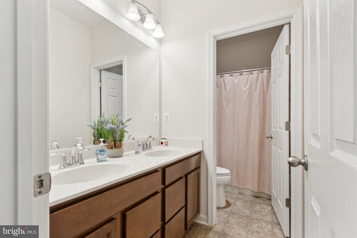 EMBREY MILL - Residential Lease