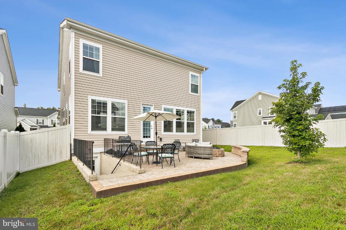 EMBREY MILL - Residential Lease