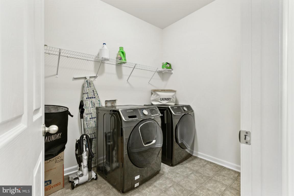 EMBREY MILL - Residential Lease