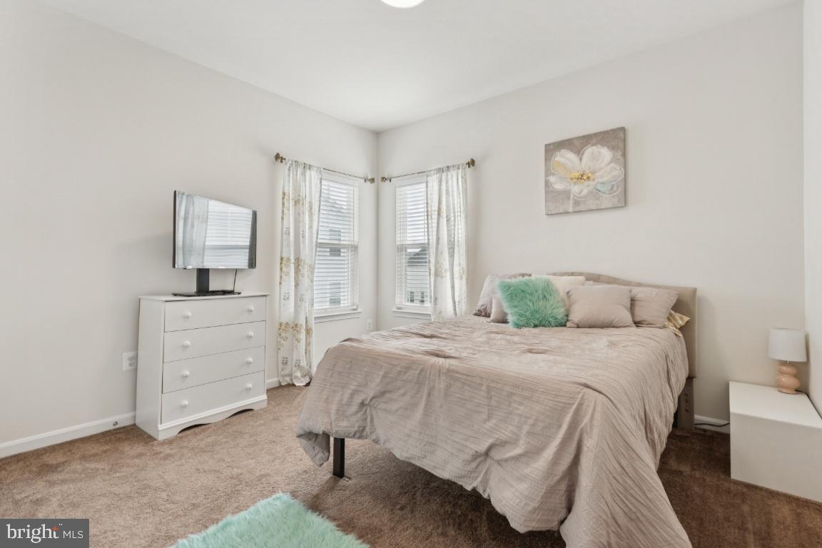 EMBREY MILL - Residential Lease