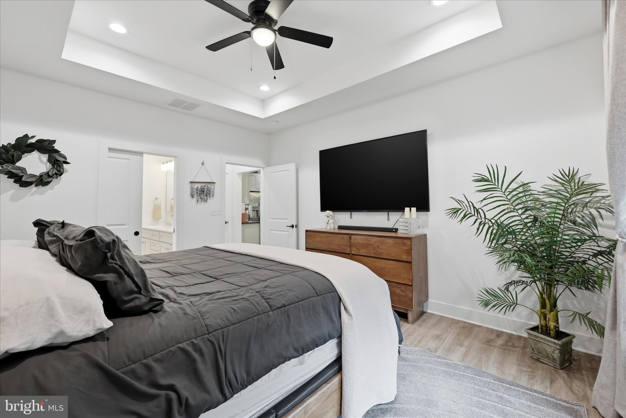 LAKE HOLIDAY ESTATES - Residential