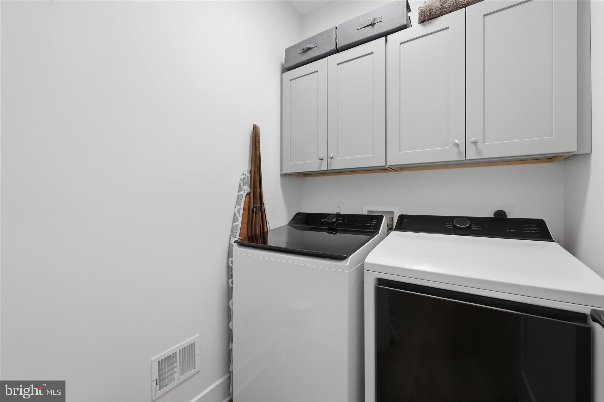 LAKE HOLIDAY ESTATES - Residential