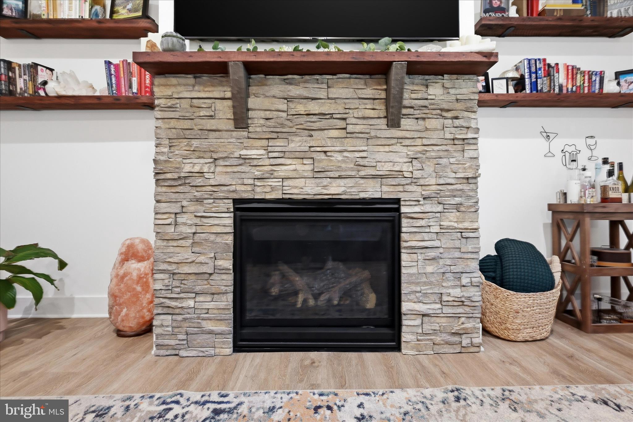 LAKE HOLIDAY ESTATES - Residential