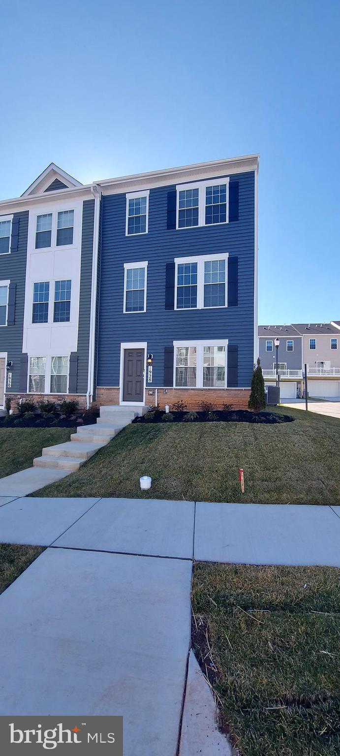 TUSCARORA CREEK - Residential Lease