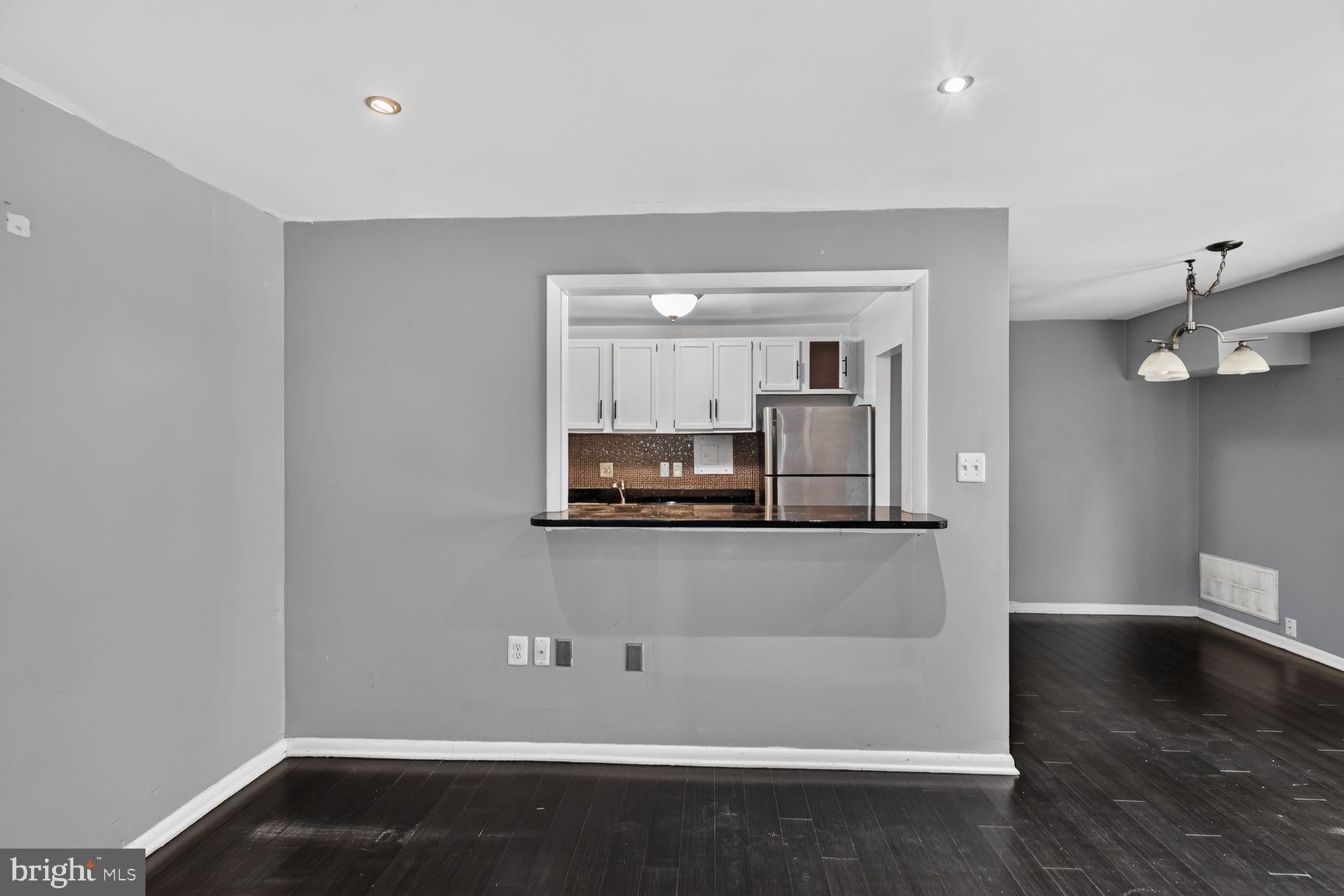 6135 LEESBURG PIKE 305