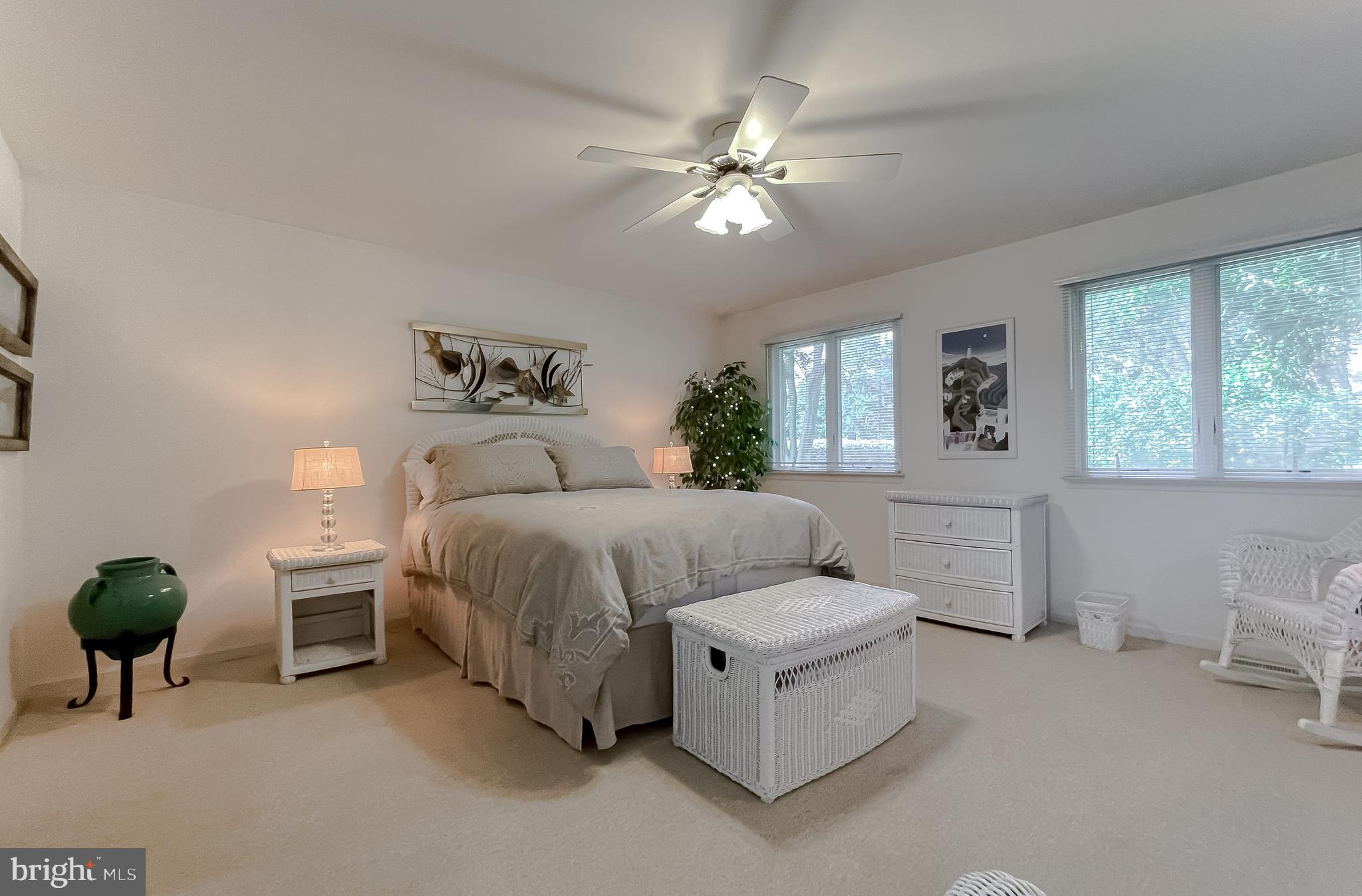 ESPERANZA FARMS - Residential