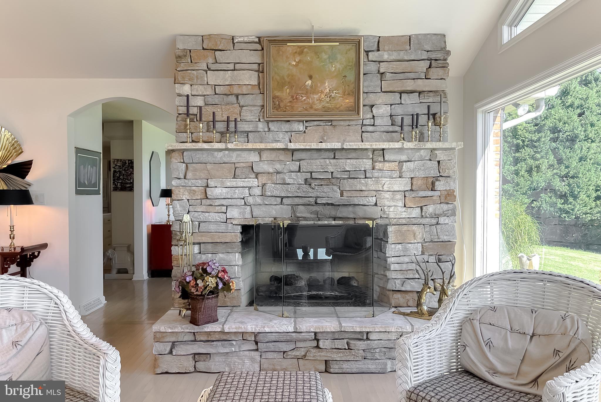 ESPERANZA FARMS - Residential