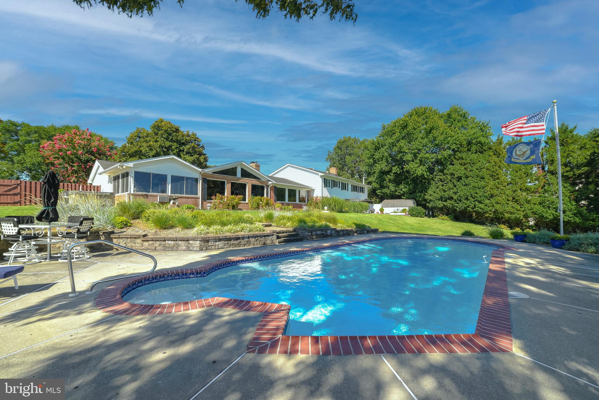 ESPERANZA FARMS - Residential