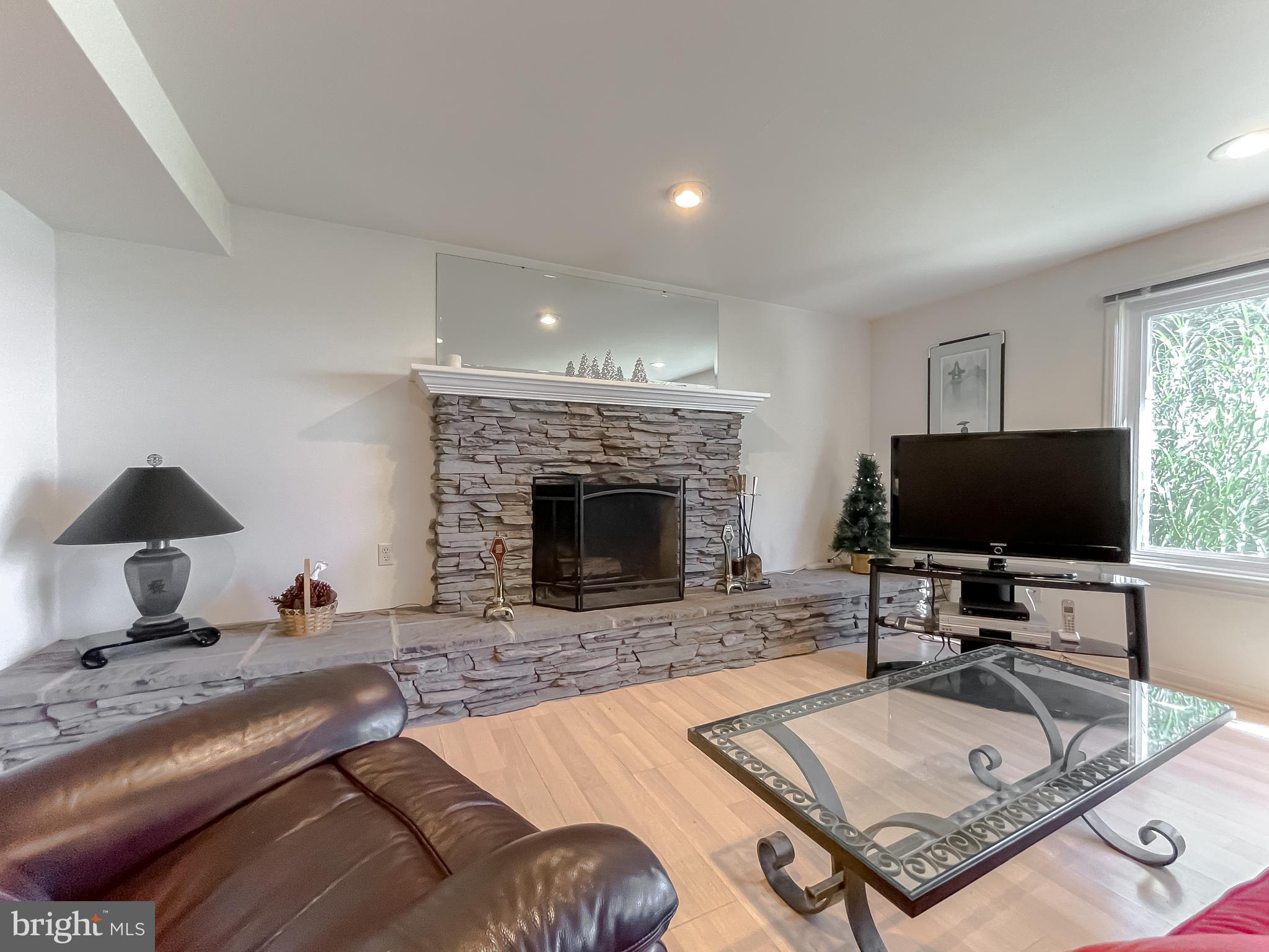 ESPERANZA FARMS - Residential