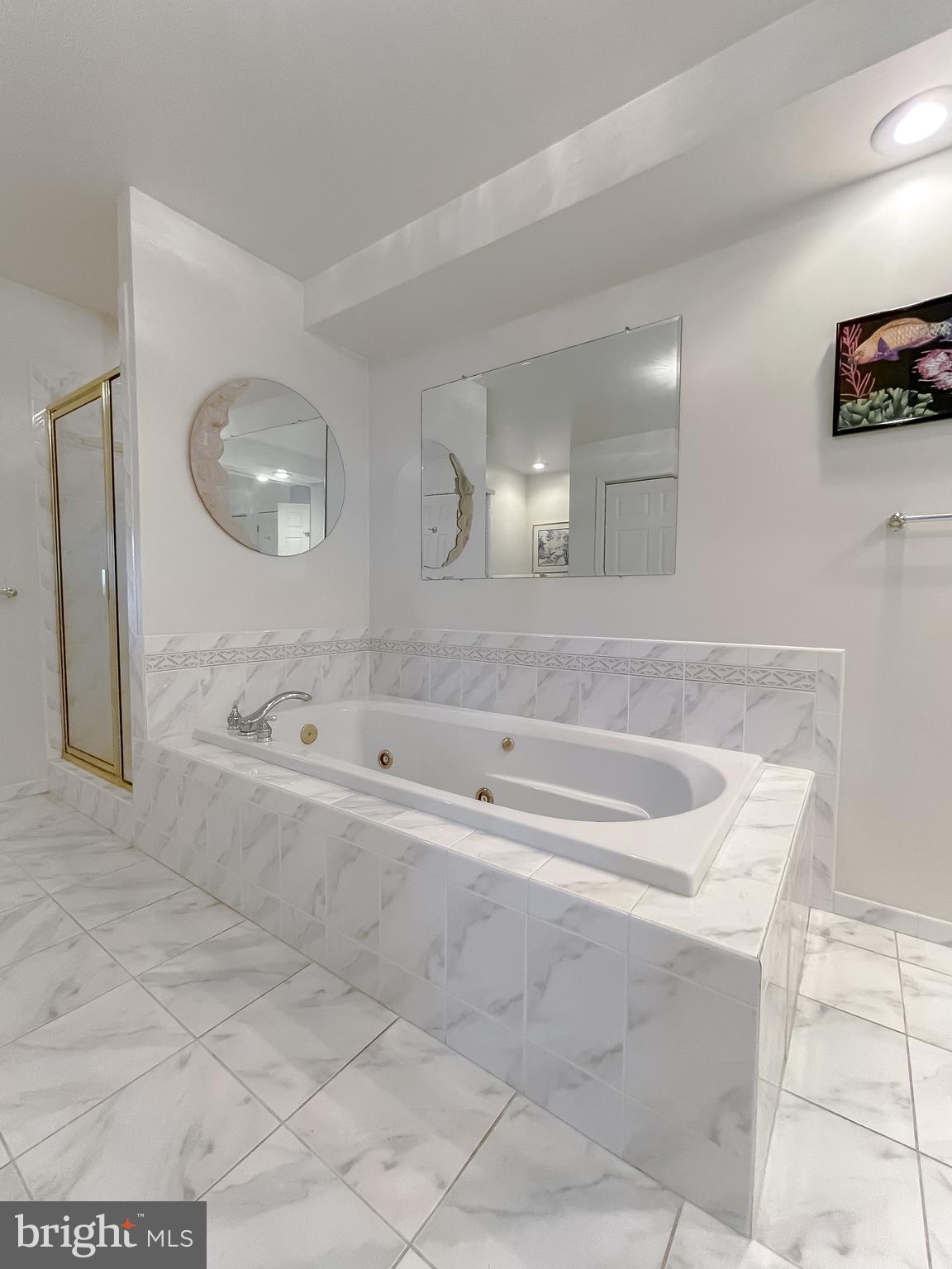 ESPERANZA FARMS - Residential