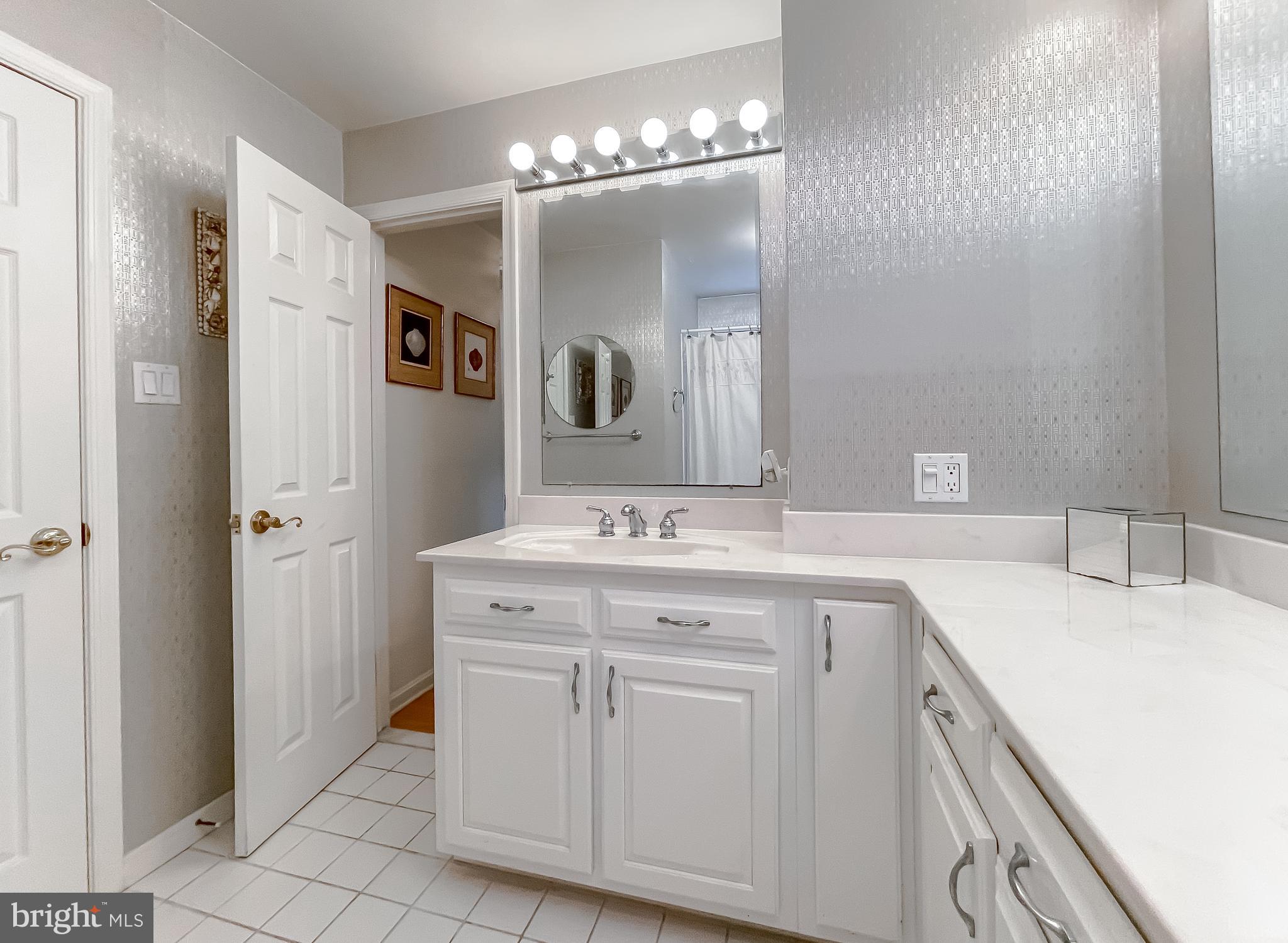 ESPERANZA FARMS - Residential