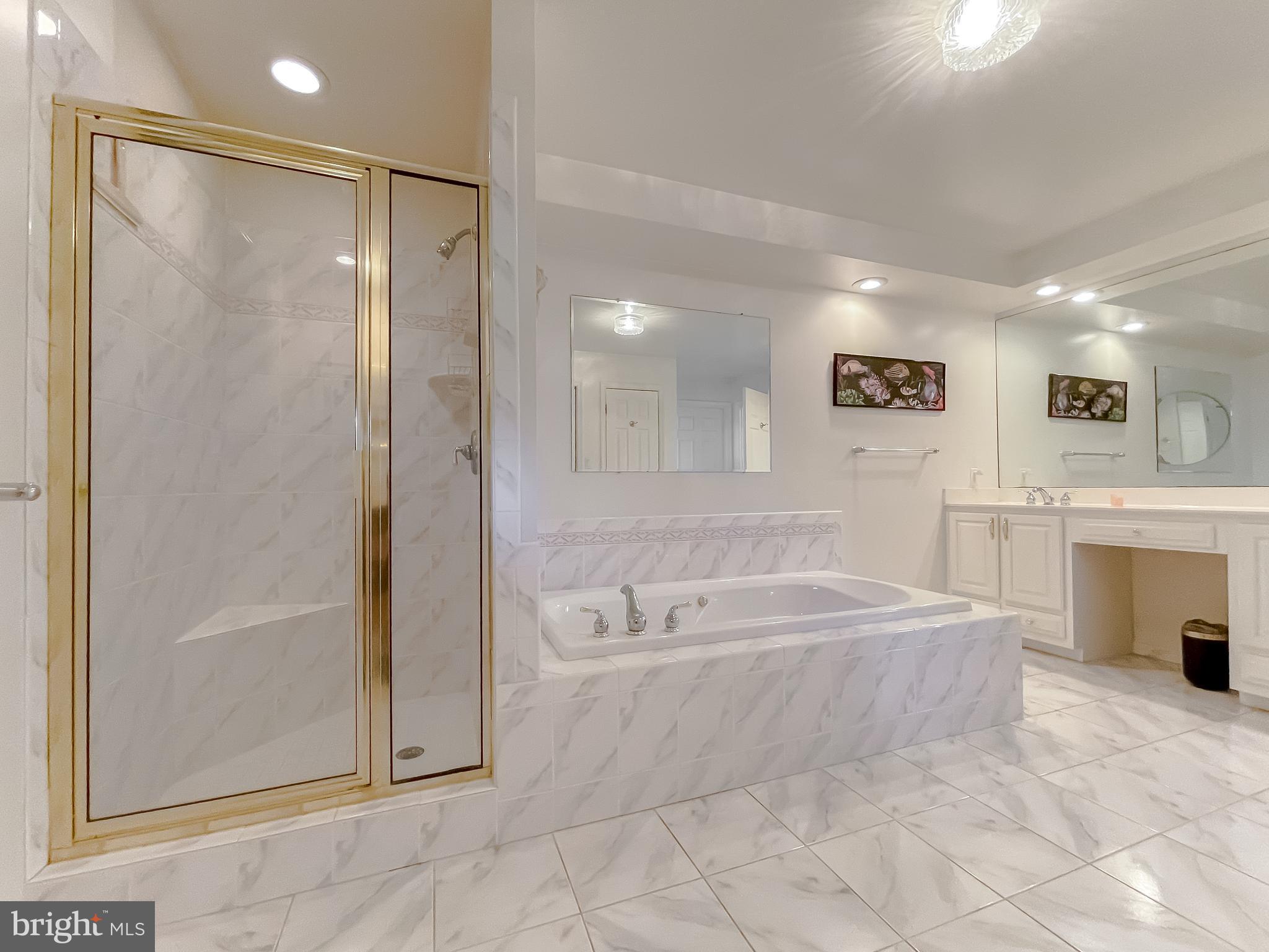 ESPERANZA FARMS - Residential