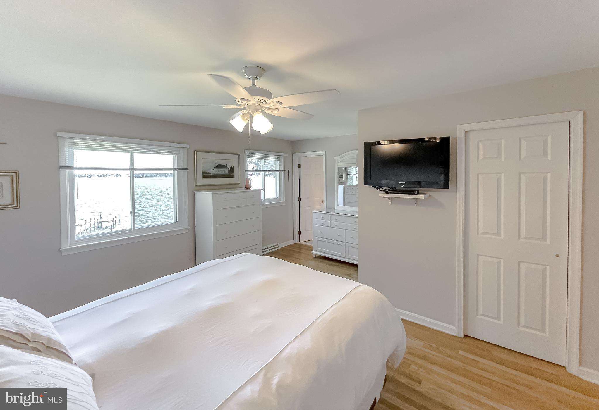 ESPERANZA FARMS - Residential