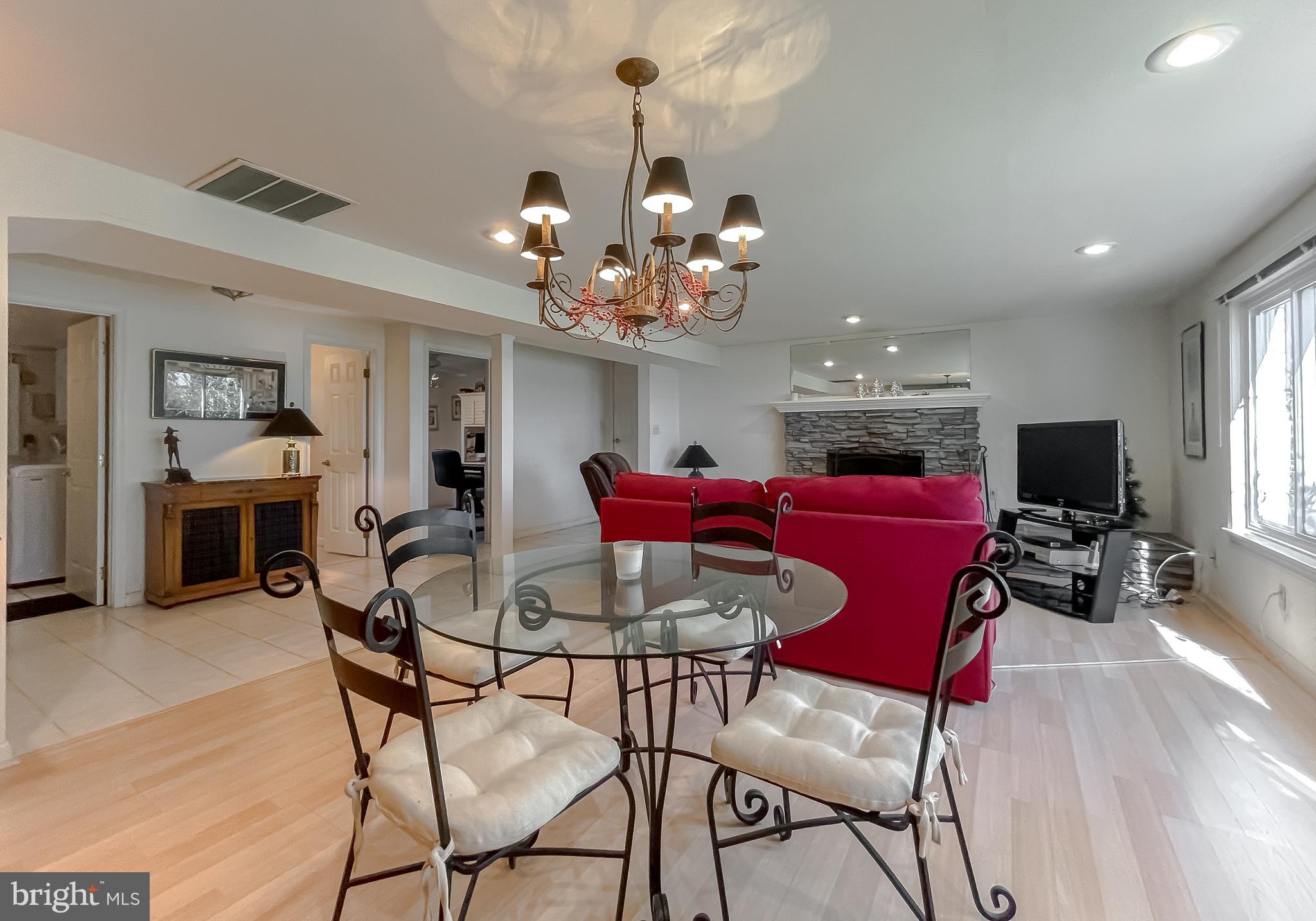 ESPERANZA FARMS - Residential