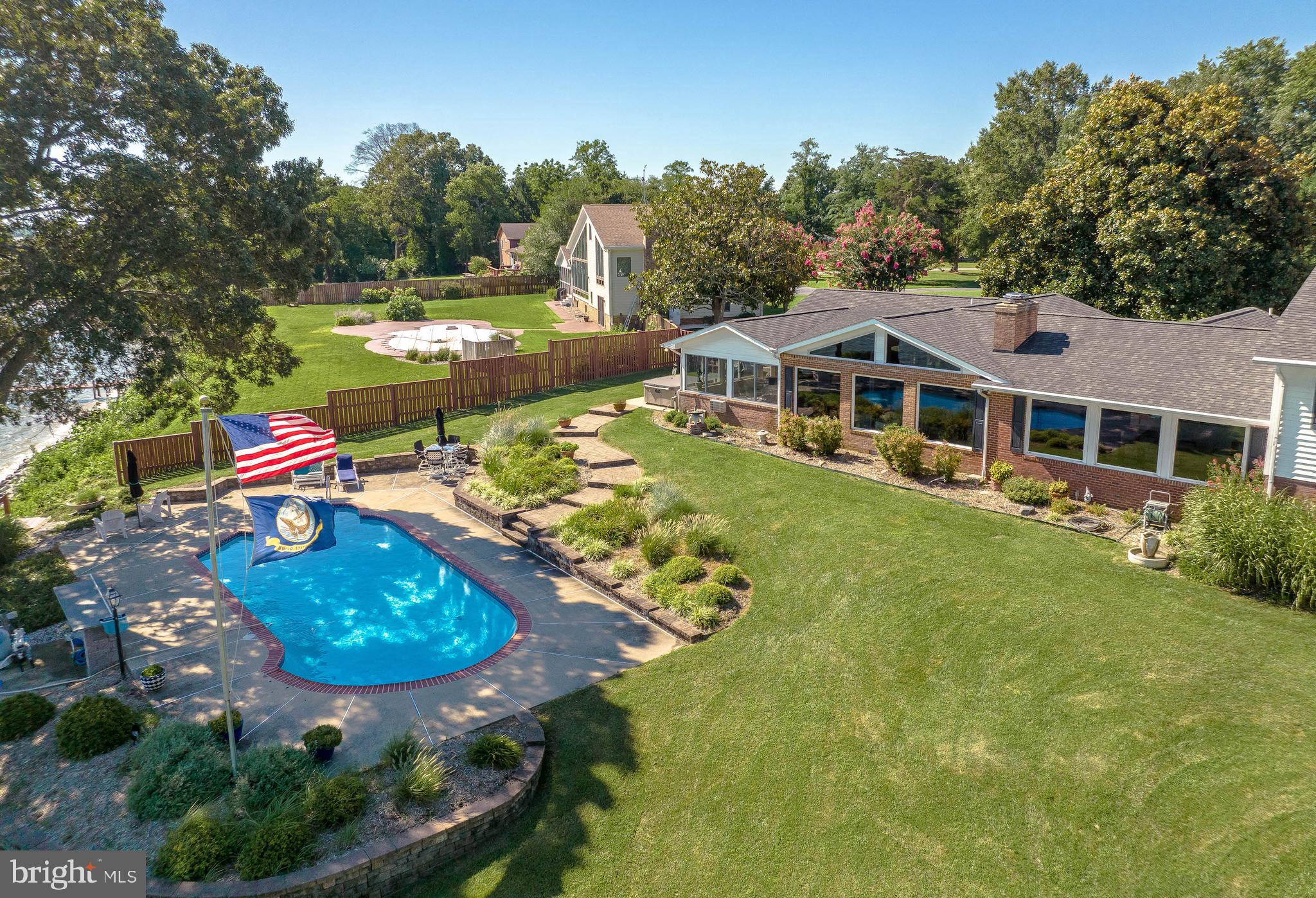 ESPERANZA FARMS - Residential