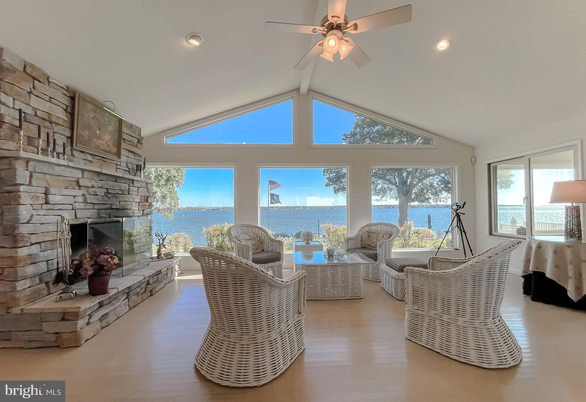 ESPERANZA FARMS - Residential