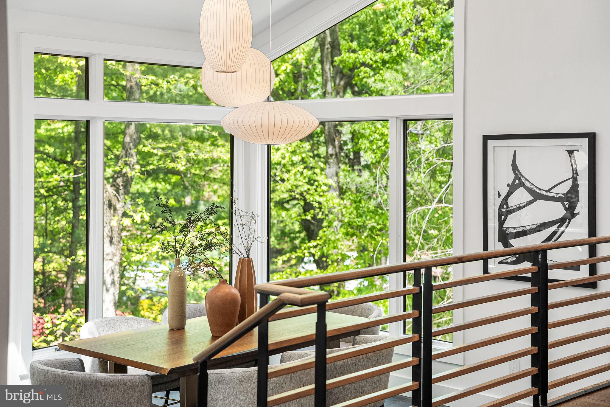 LAKE BARCROFT - Residential