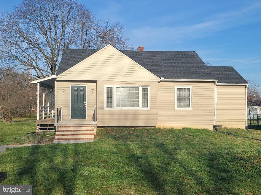 Spacious single family ranch home on large level lot off Papermill Road now available for rent! This home features 2-3 bedrooms(you must go through one bedroom to get to another), 1 full bath, hardwood floors throughout, fully equip kitchen, side porch off kitchen, and full walk up unfinished basement with washer dryer hook ups. No smoking, no pets. Apply online at listers website or NVAR or VAR rental application with $50 application fee per person can be dropped off to our office.