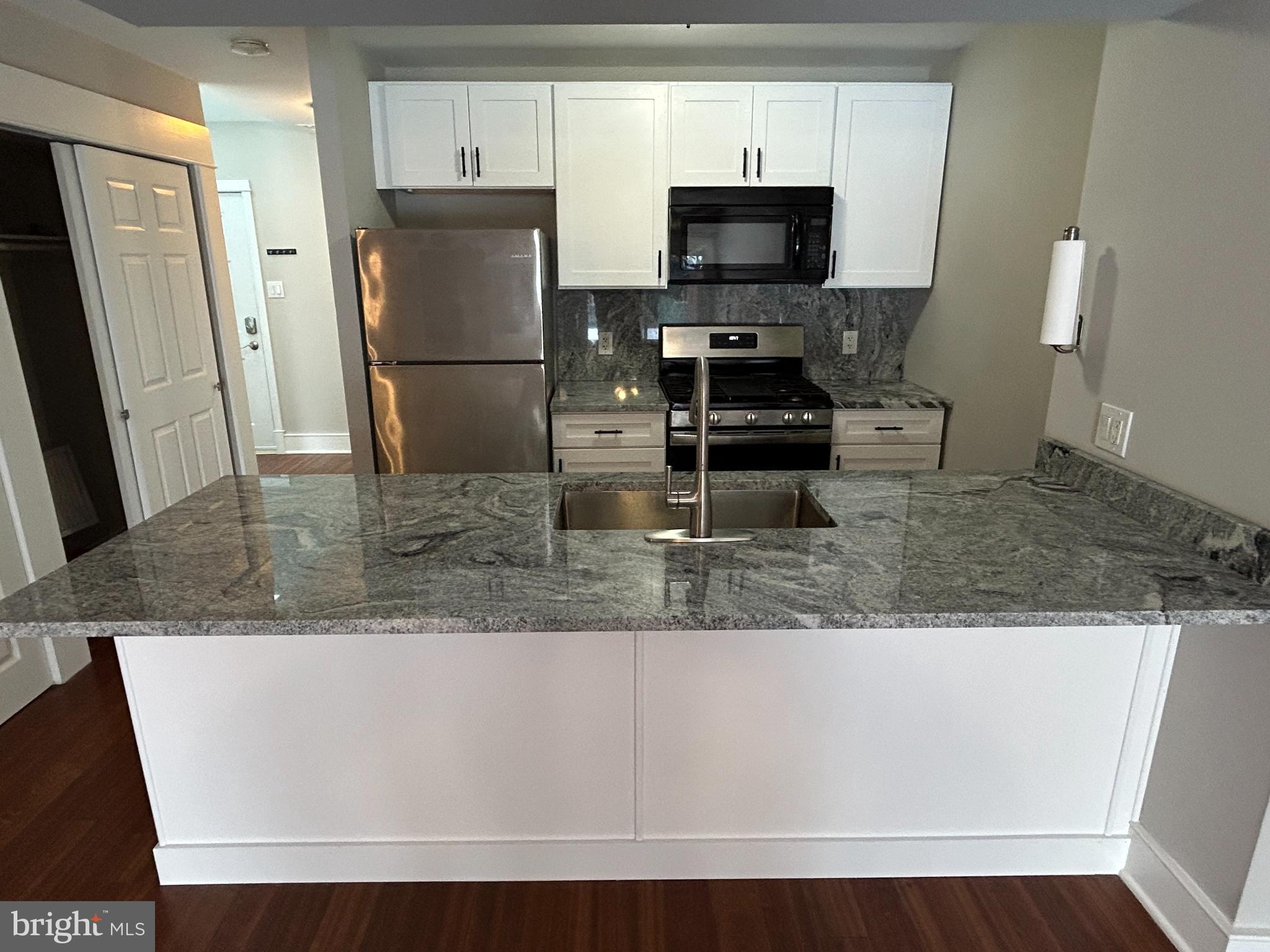 1011 PRINCETON PLACE