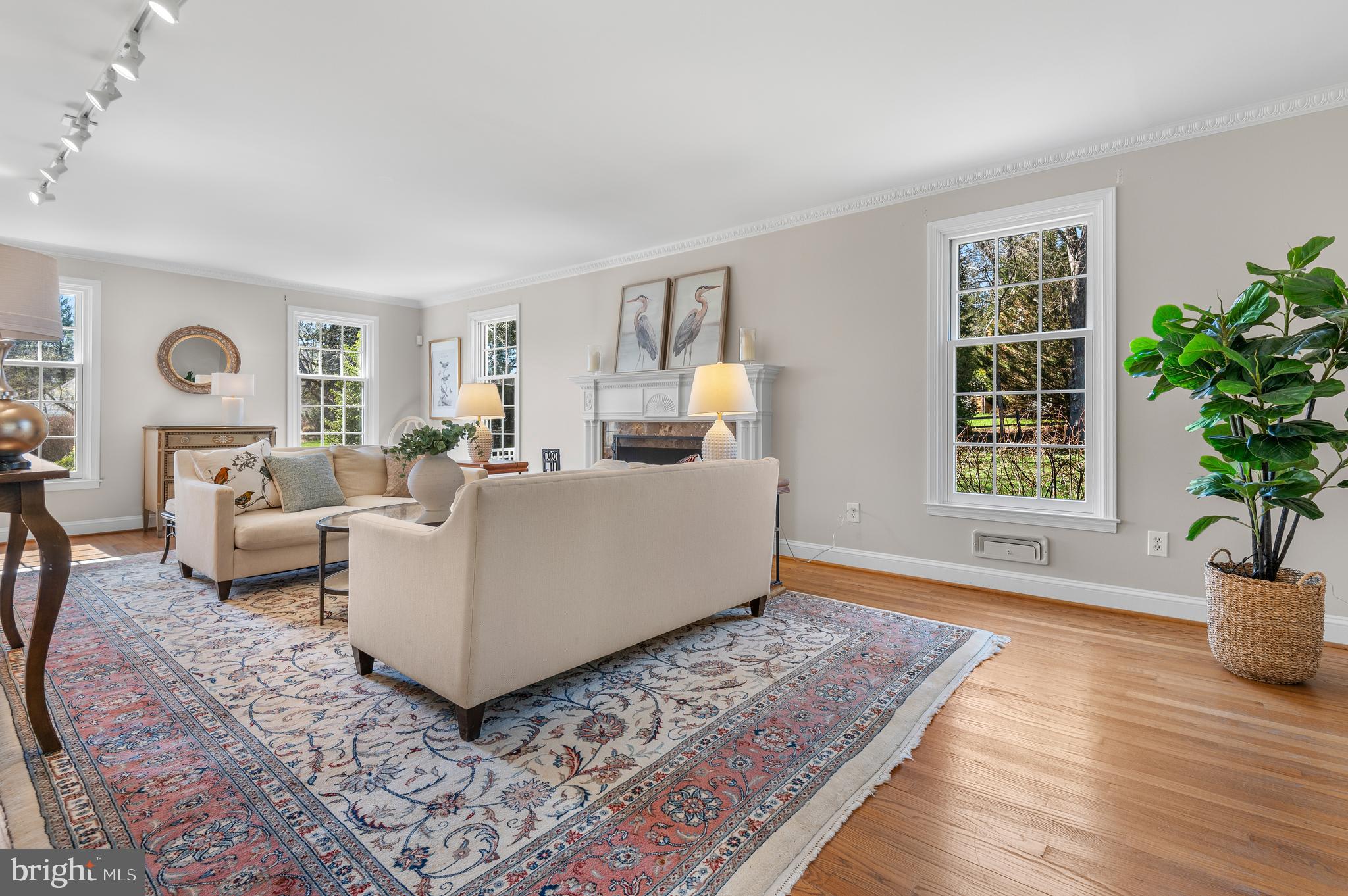 RUXTON - Residential