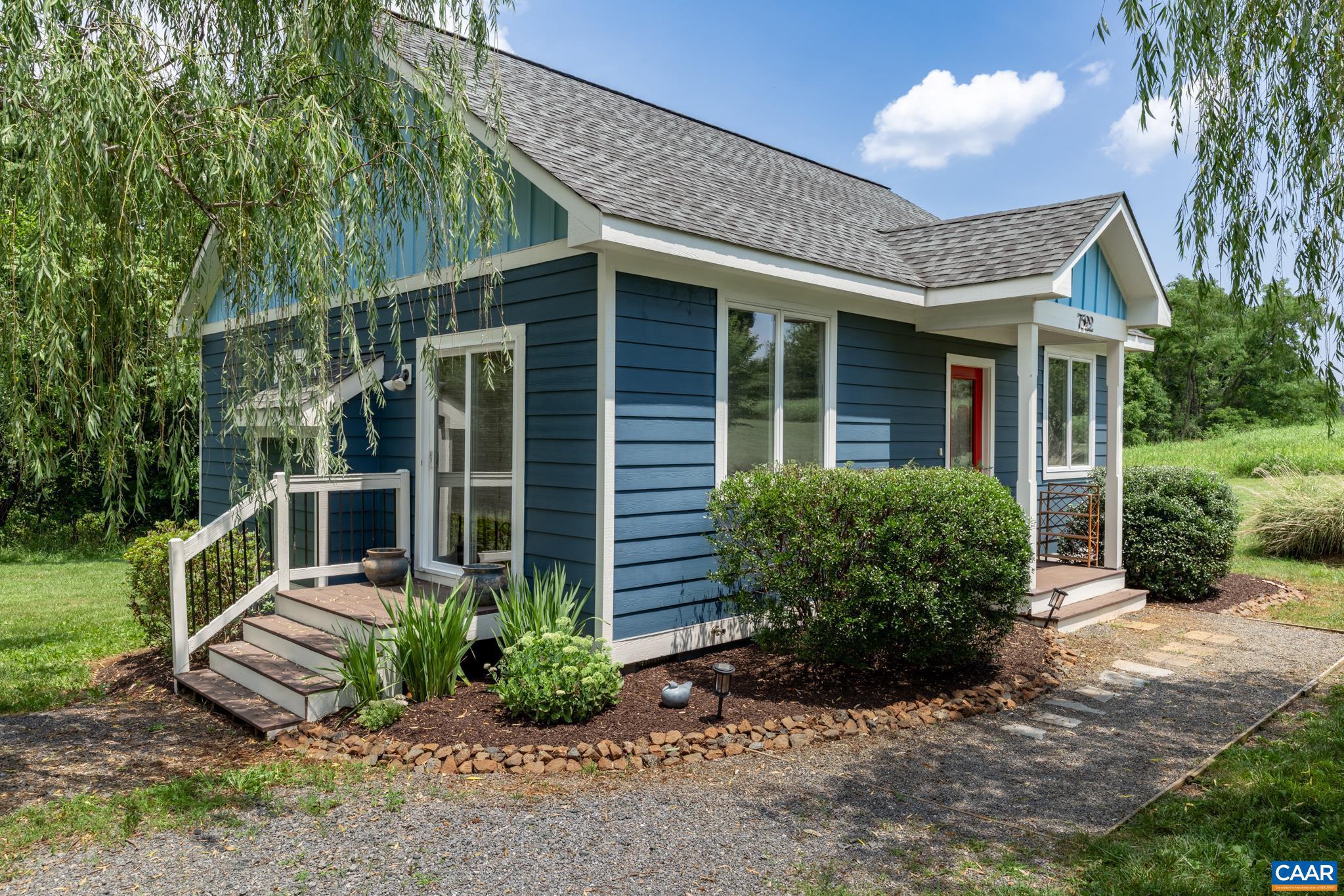 7520 & 7522 GREENWOOD STATION RD