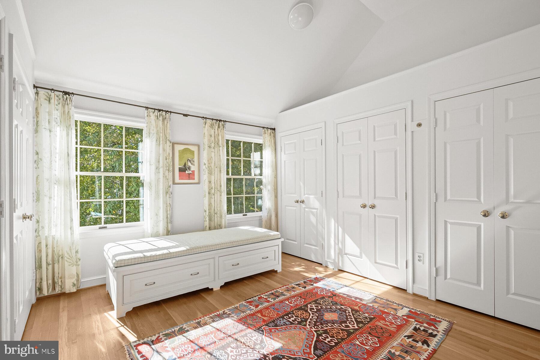 SUMNER - Residential