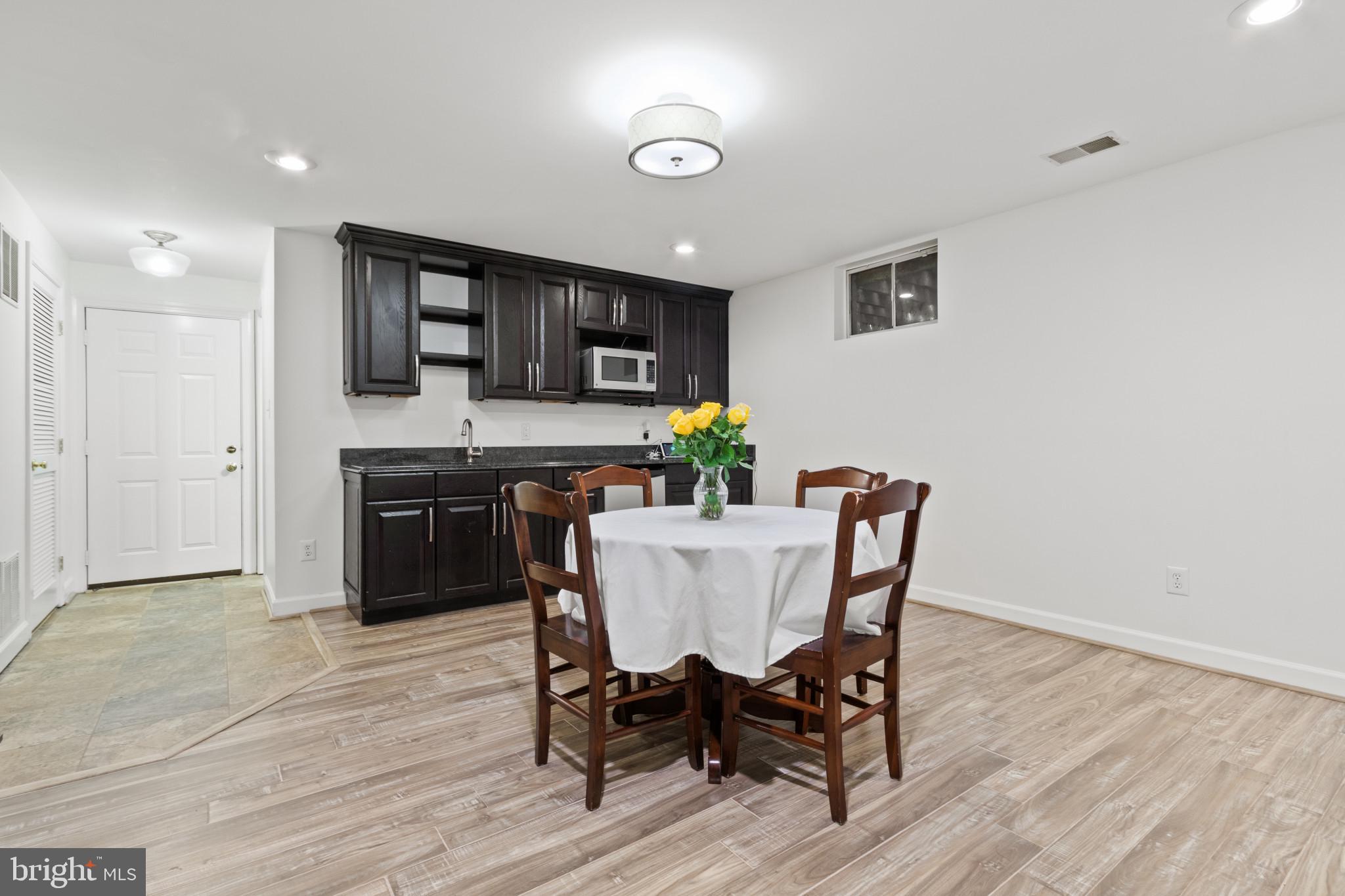 FENWICK ESTATES - Residential