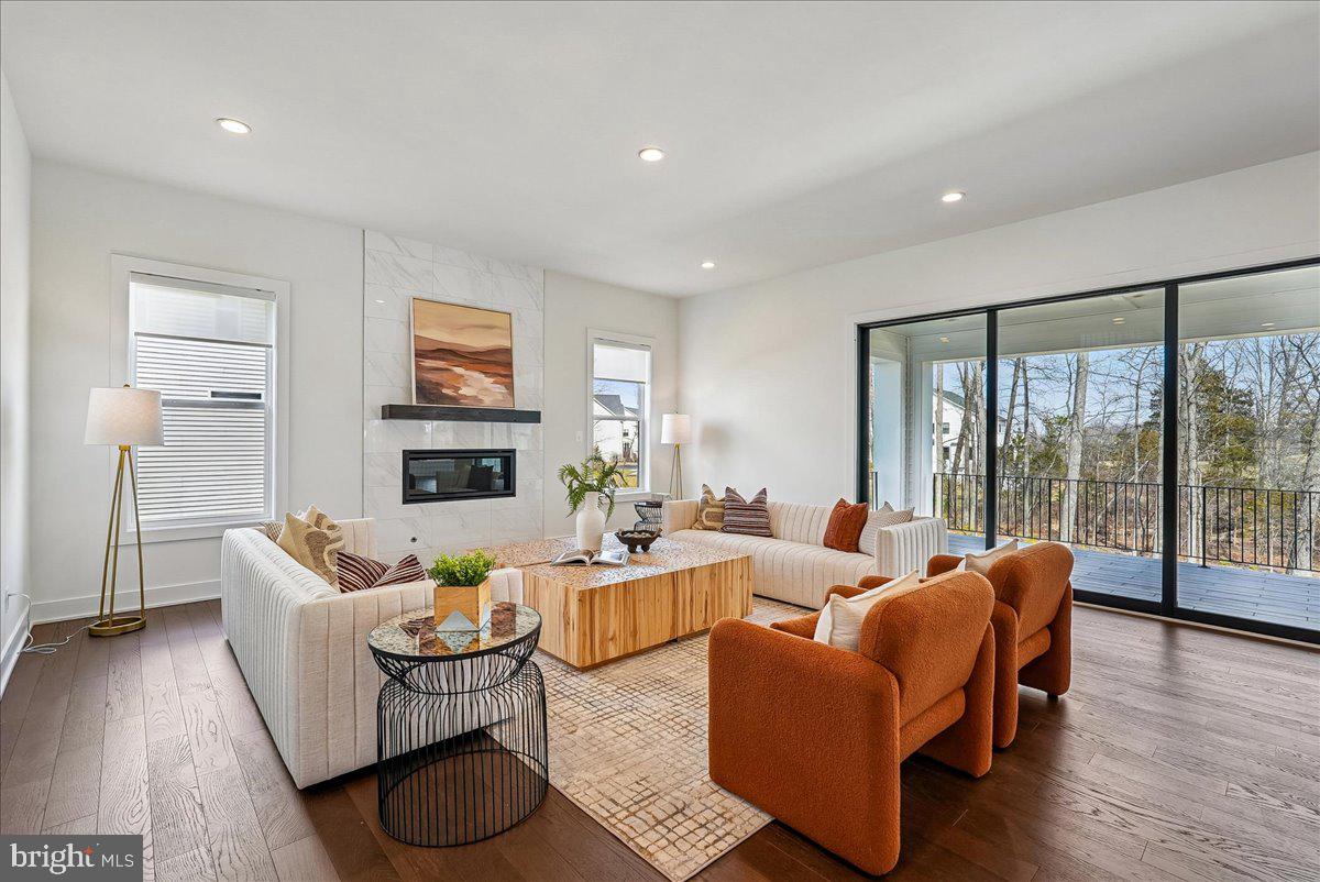 LENAH MILL - Residential