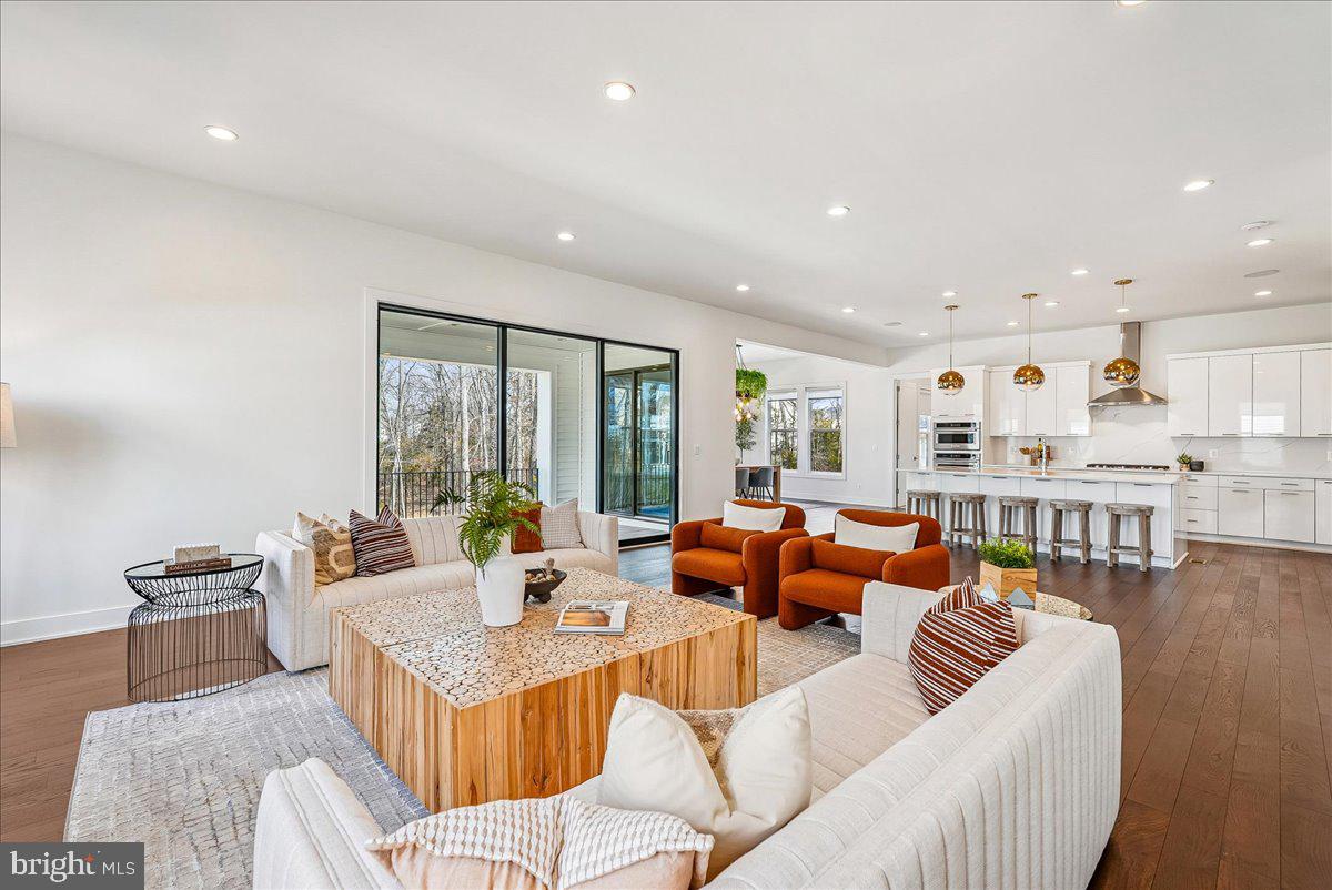 LENAH MILL - Residential