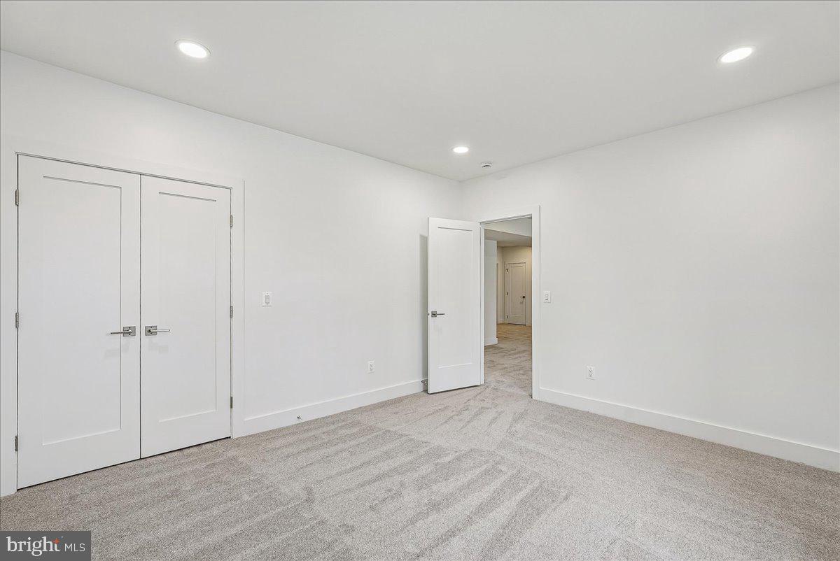 LENAH MILL - Residential