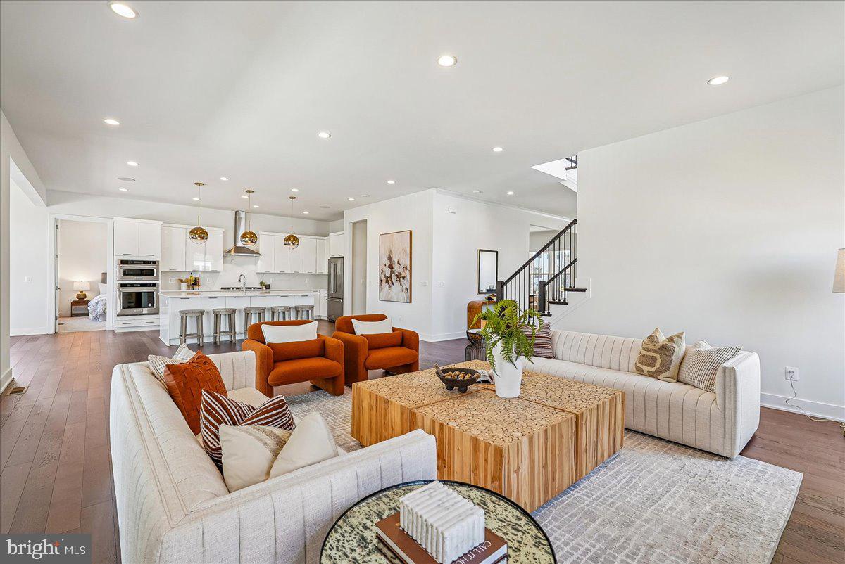 LENAH MILL - Residential