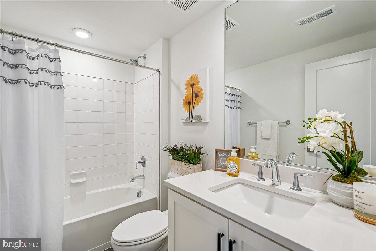 LENAH MILL - Residential