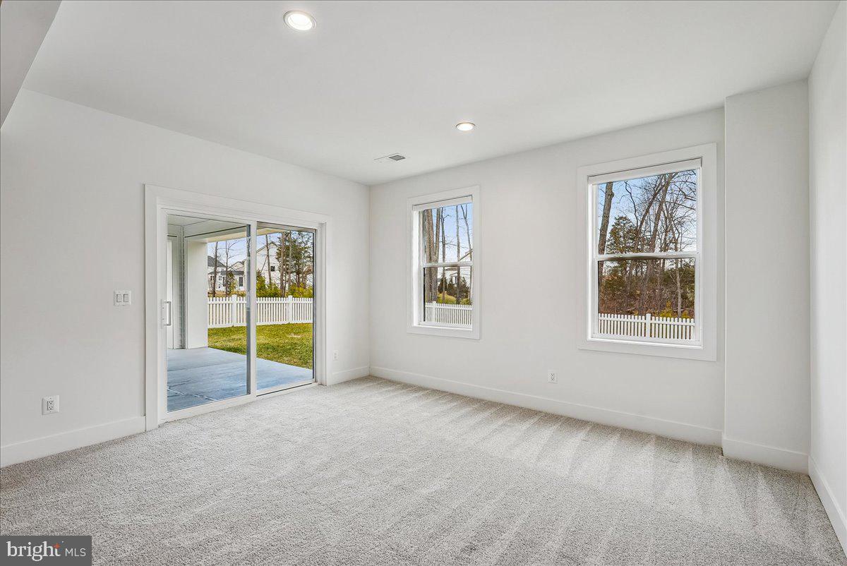 LENAH MILL - Residential