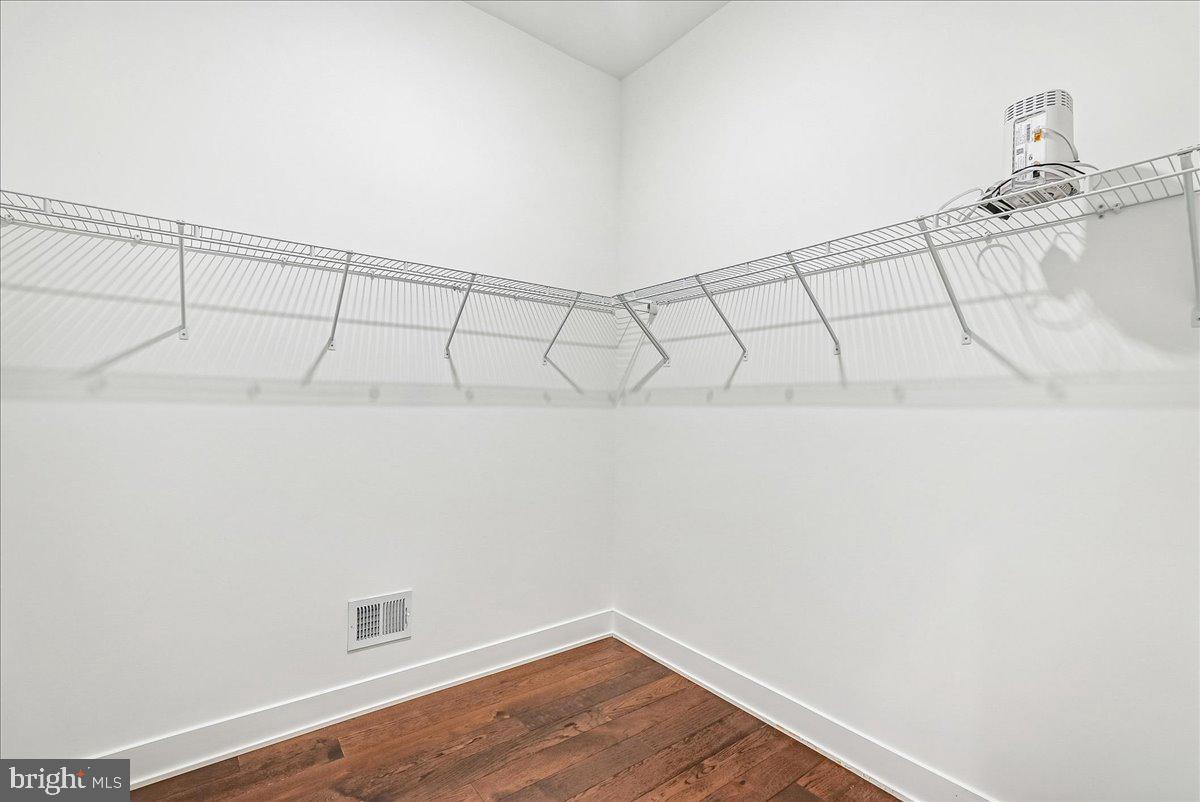 LENAH MILL - Residential