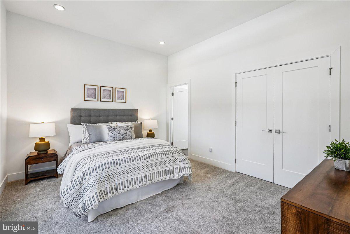 LENAH MILL - Residential