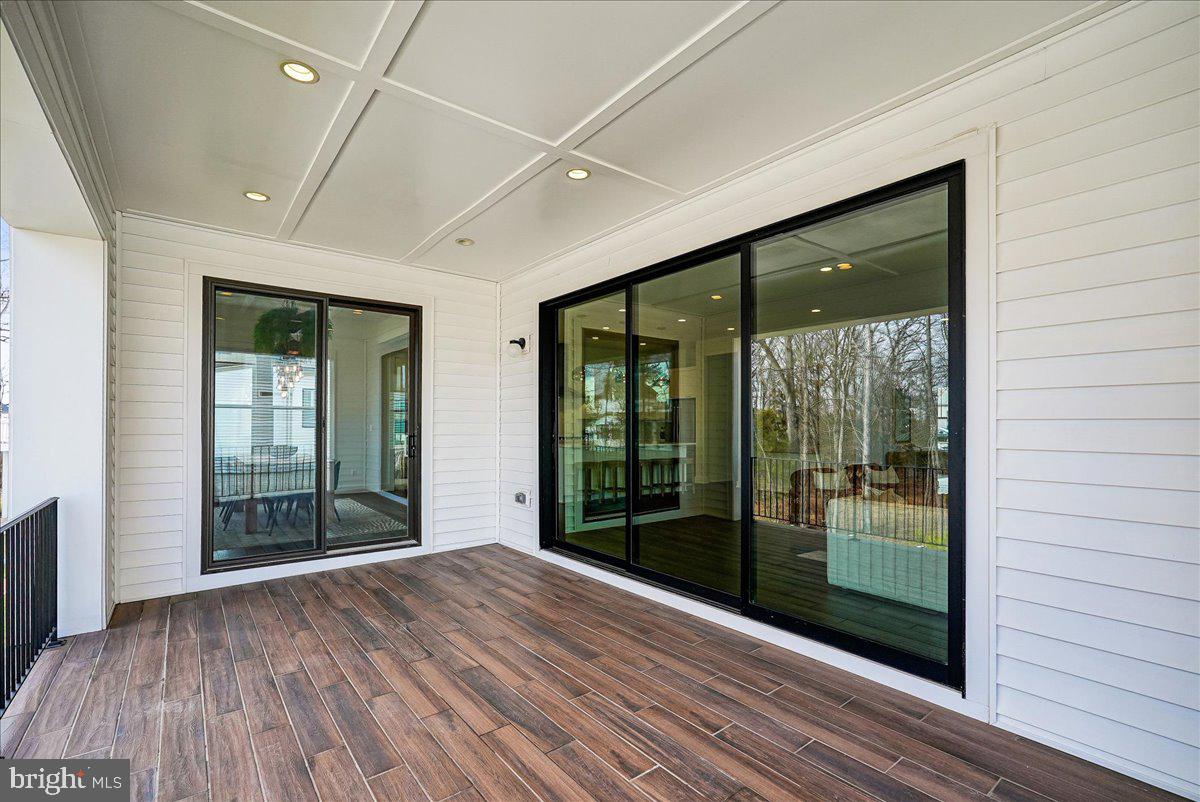 LENAH MILL - Residential