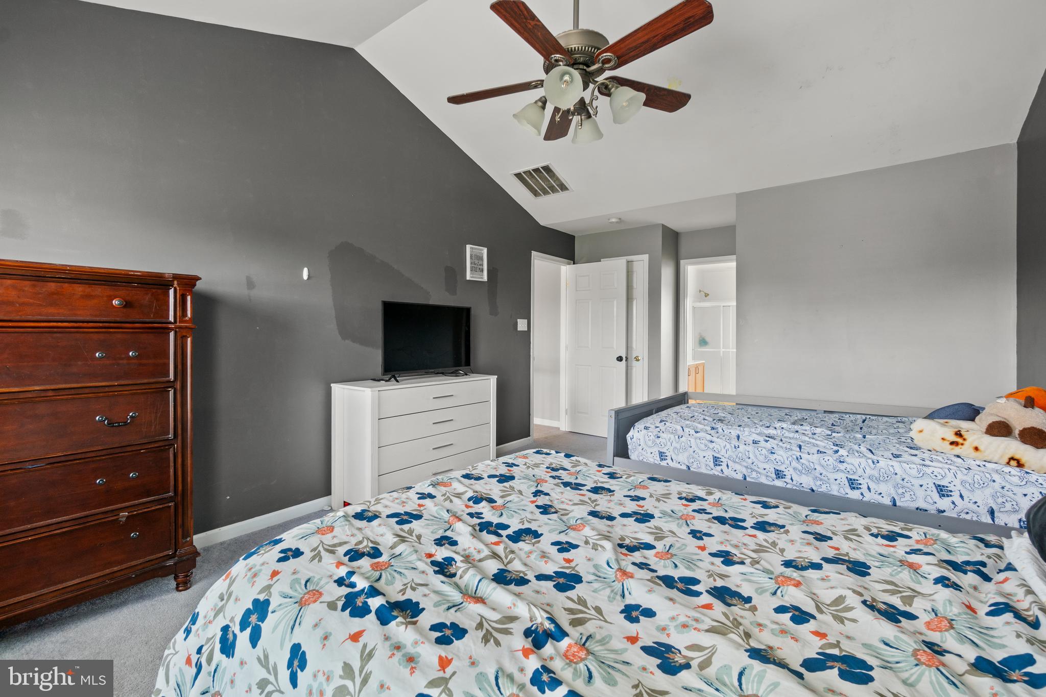 MCCAULEY CROSSING - Residential